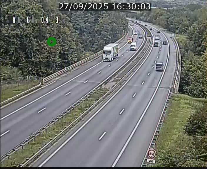 Traffic live webcam Luxembourg Itzig - A1 direction Sandweiler - BK 4.3