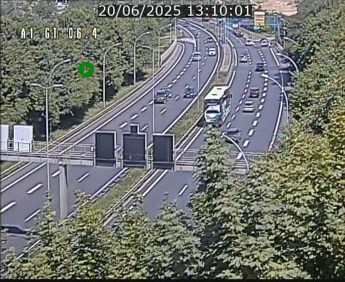Traffic live webcam Luxembourg Hamm - A1 direction Sandweiler - BK 6.4