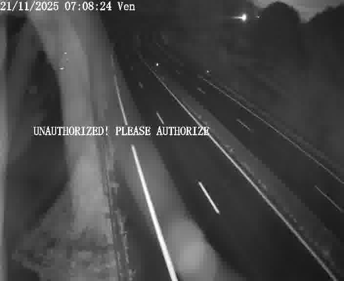 Webcam sur la D910 située dans la Côte des 4 vents. Vue orientée vers le bas, vers Saint-Avold.