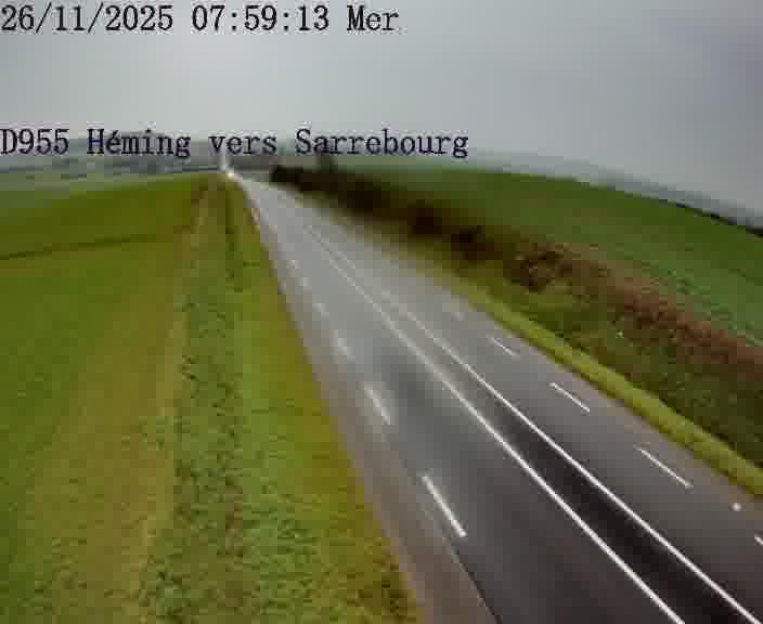 Caméra routière située sur D955 (France) à Heming, orientée vers Sarrebourg, surveillant en continu la circulation locale et régionale.