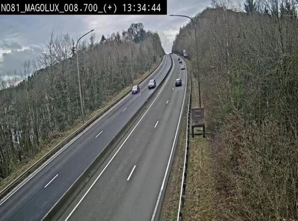 Webcam sur la N81 (E411) à hauteur de la jonction avec la N883. Vue orientée vers Longwy