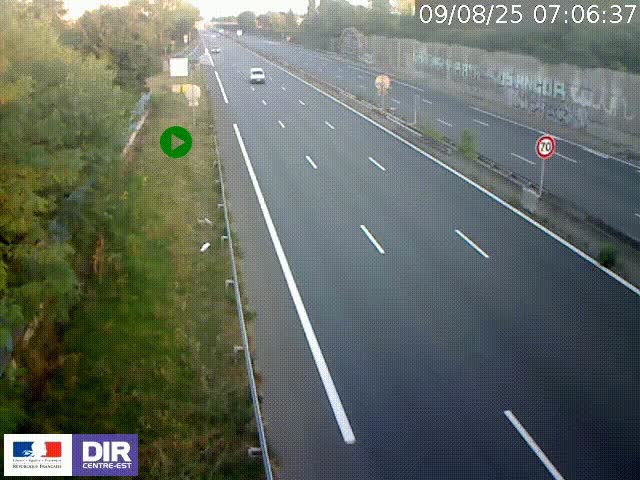 Webcam à Bron sur l'A43 à la jonction avec le boulevard périphérique de Lyon (D383). Vue orientée vers Lyon