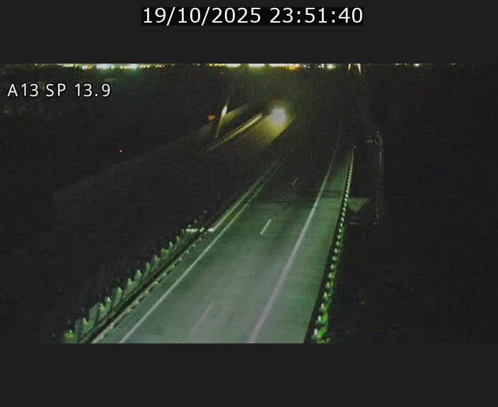 Traffic live webcam Luxembourg Kayl - A13 direction Esch-sur-Alzette/Luxembourg-ville - BK 13.9