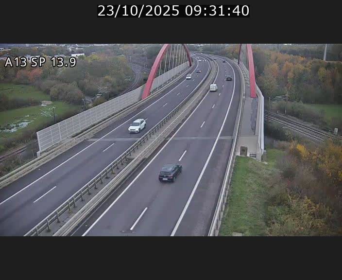 Traffic live webcam Luxembourg Kayl - A13 direction Esch-sur-Alzette/Luxembourg-ville - BK 13.9