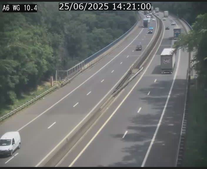 Traffic live webcam Luxembourg Mamer - A6 - BK 10.4 - direction Luxembourg/France/Allemagne