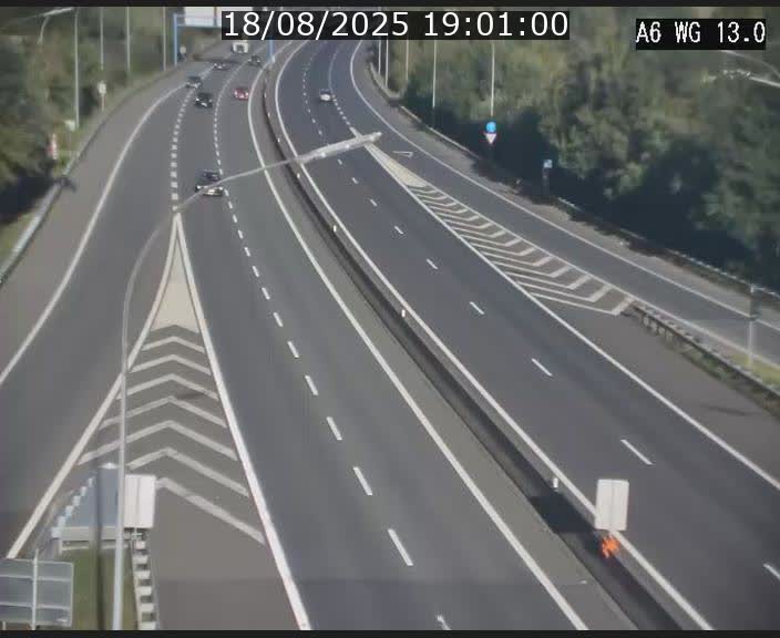 Traffic live webcam Luxembourg Mamer - A6 - BK 13 - direction Luxembourg/France/Allemagne