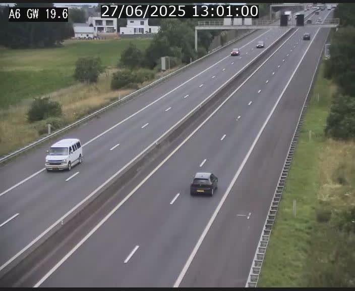 Traffic live webcam Luxembourg - Steinfort - A6 - BK 19.6 - direction Belgique