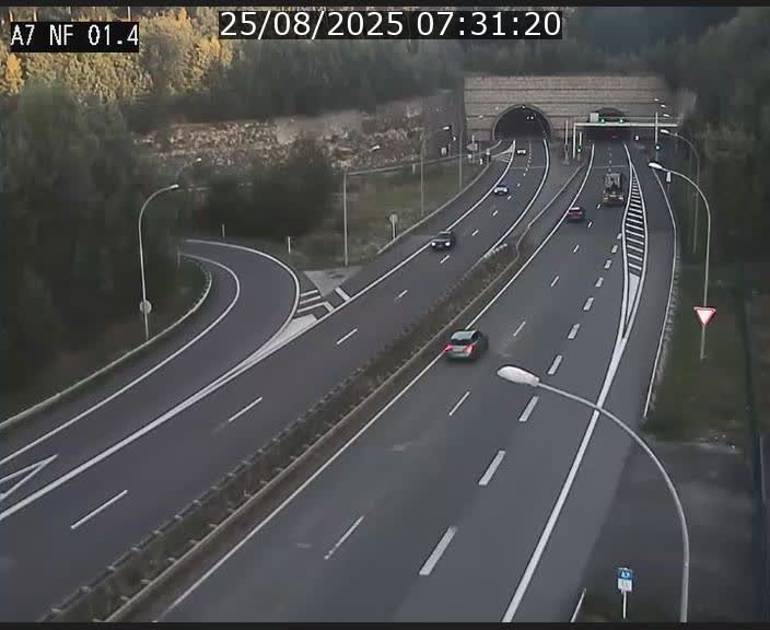 Caméra autoroute Luxembourg A7 - Echangeur Waldhaff - direction Tunnel Stafelter