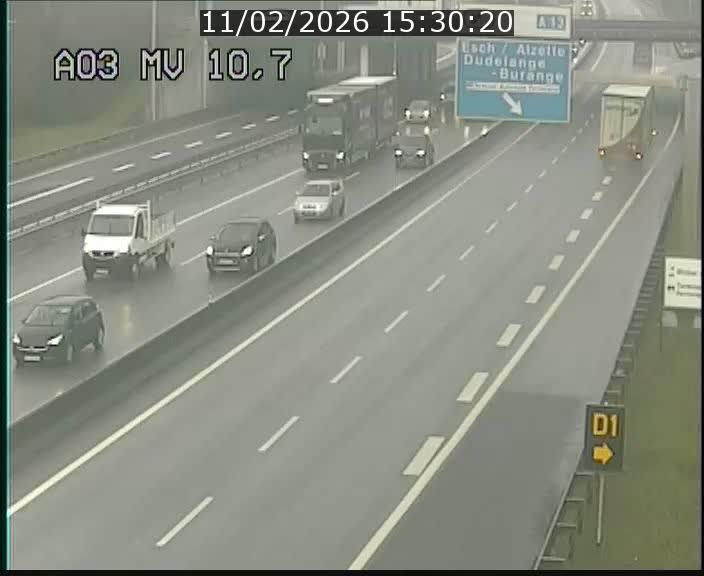 Traffic live webcam Luxembourg Croix de Bettembourg - A3 - BK 10.7 - direction France