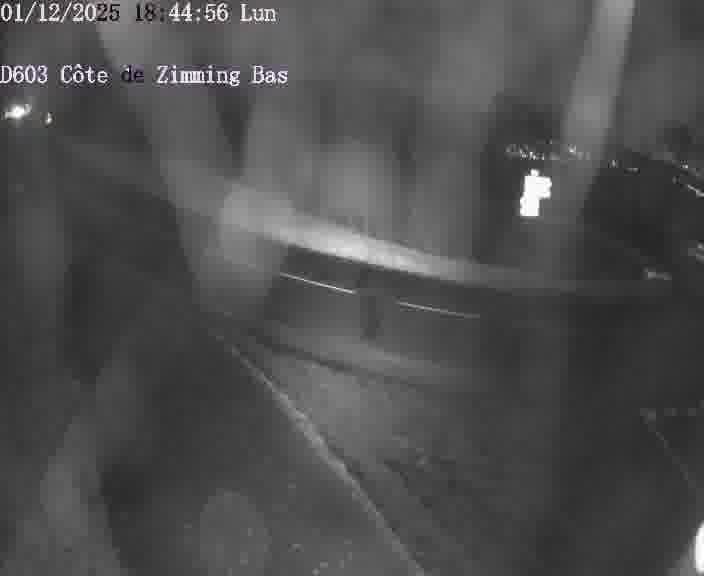 Webcam sur la D603 située dans la Côté de Zimming-bas, dans le virage en demi-tour, à la jonction avec la D74