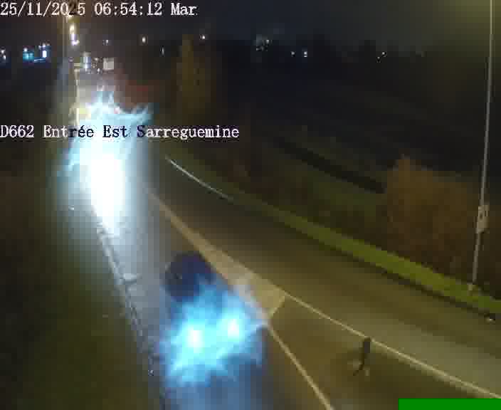 Point de vue trafic déployé sur D662 (France) à Sarreguemines, regardant vers Sarreguemines, aidant conducteurs et services à anticiper les flux.