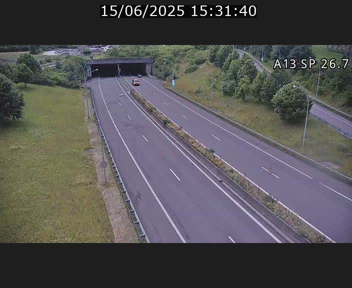 Traffic live webcam Luxembourg Frisange - A13 direction Luxembourg-ville - BK 26.7