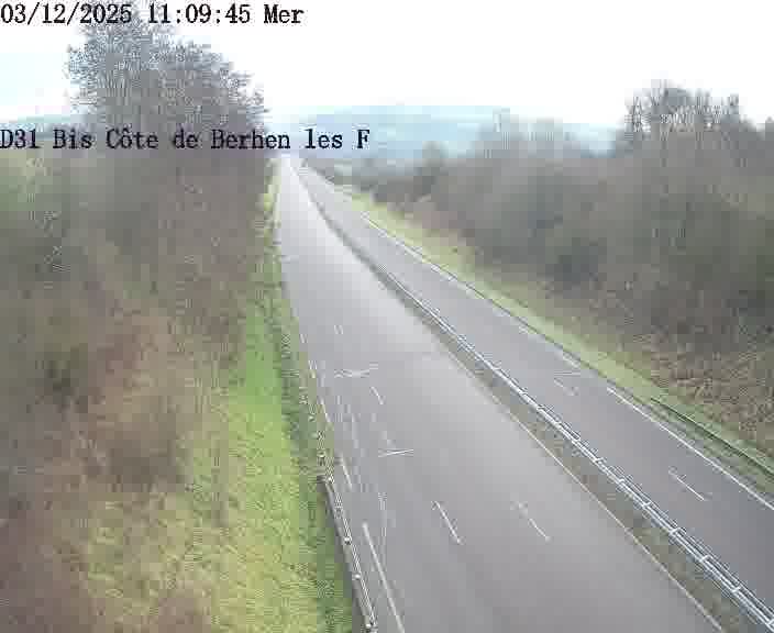 Webcam de surveillance sur D31bis (France) à Behren-lès-Forbach, cadrée vers Sarreguemines, proposant une information routière utile aux déplacements quotidiens.