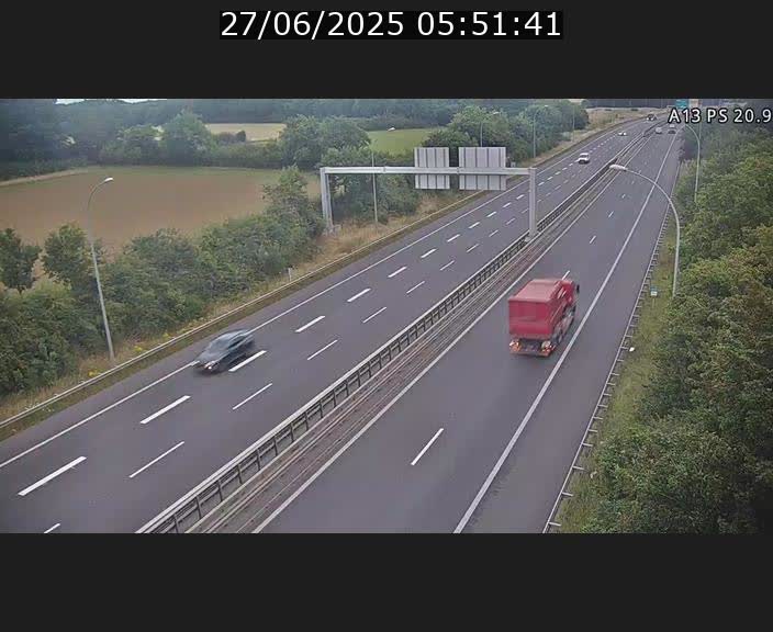 Traffic live webcam Luxembourg Croix de Bettembourg, rond-point d'Hellange - A13 direction Allemagne - BK 20.9