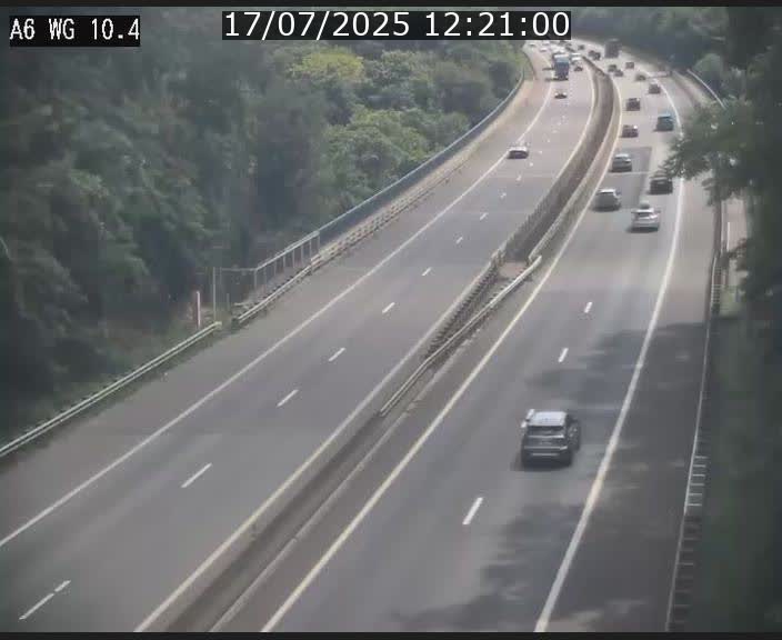 Traffic live webcam Luxembourg Mamer - A6 - BK 10.4 - direction Luxembourg/France/Allemagne