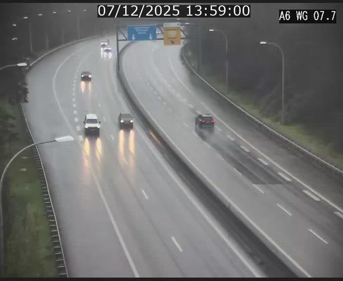 Traffic live webcam Luxembourg - Bridel - A6 - BK 7.7 - direction Belgique