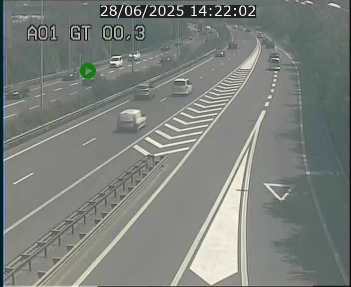 Traffic live webcam Luxembourg Croix de Gasperich - A1 direction Kirchberg - BK 0.3
