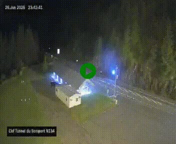 Webcam à l'entrée du tunnel du Somport, côté français, sur la N134, dans les Pyrénées, en direction de l'Espagne, à 1116 mètres d'altitude