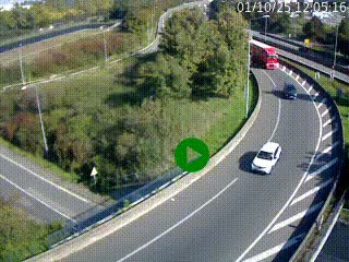 Caméra autoroute à la jonction entre l'A7 et la D301 (Boulevard urbain Sud de Lyon) à Feyzin, au sud de Lyon. Vue orientée vers Mions