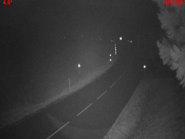 Webcam en haut du col du Ballon d'Alsace sur la D465 à 1075 mètres d'altitude dans les Vosges