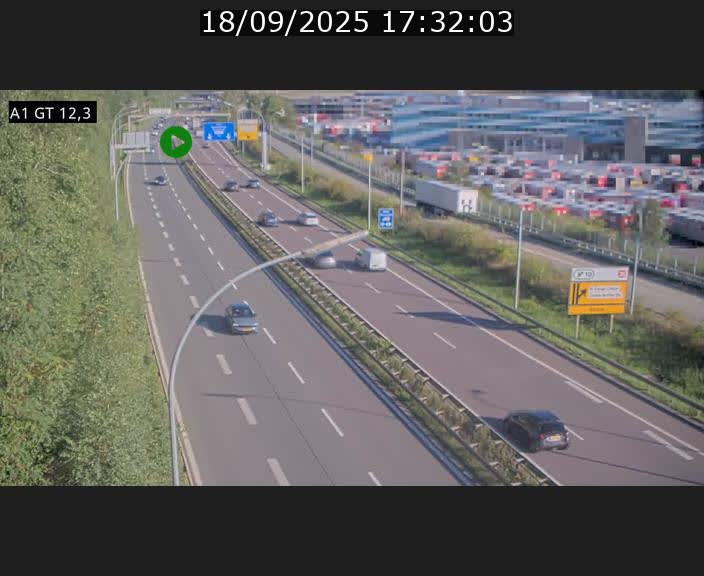Traffic live webcam Luxembourg Senningerberg - A1 direction Allemagne - BK 12.3