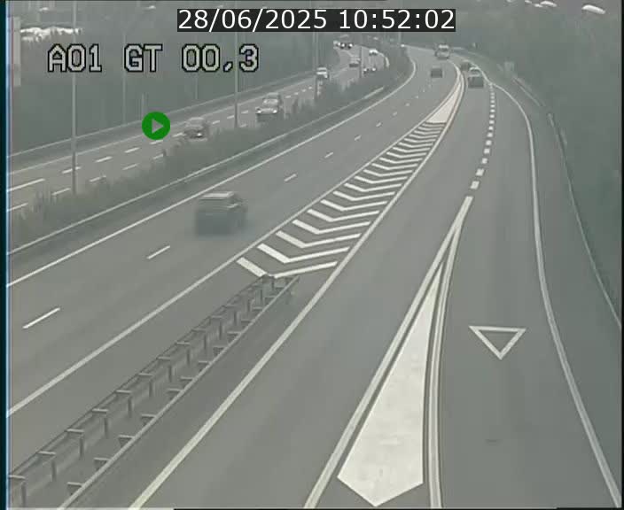 Traffic live webcam Luxembourg Croix de Gasperich - A1 direction Kirchberg - BK 0.3