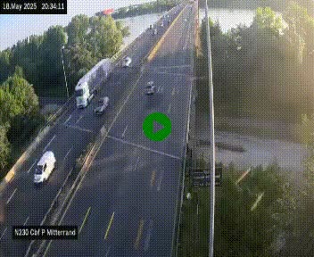 Webcam sur le périphérique de Bordeaux à l'est de la ville. Caméra située sur le Pont Mitterand sur la N230