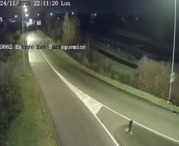 Point de vue trafic déployé sur D662 (France) à Sarreguemines, regardant vers Sarreguemines, aidant conducteurs et services à anticiper les flux.