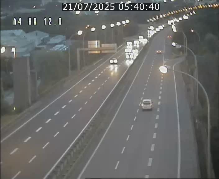 Traffic live webcam Luxembourg Jonction Foetz - A4 - BK 12.0 - direction Esch sur Alzette
