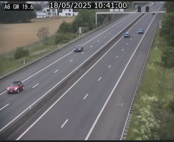 Traffic live webcam Luxembourg - Steinfort - A6 - BK 19.6 - direction Belgique