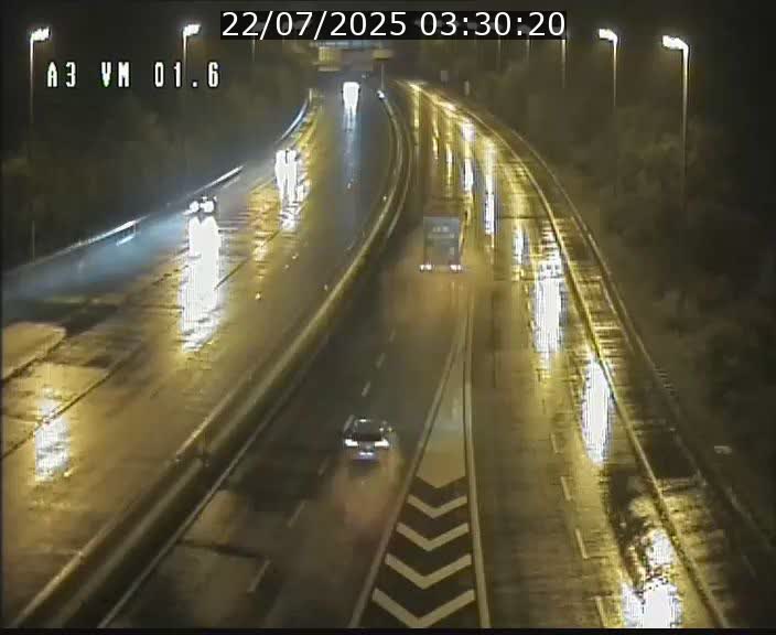 Traffic live webcam Luxembourg - Croix de Gasperich - A3 - BK 1.6 - direction France/Aire de Berchem
