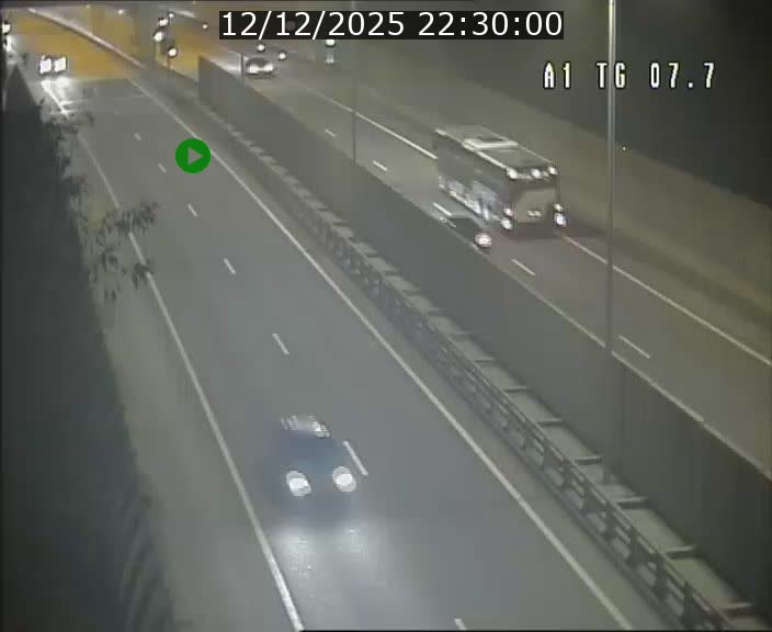 Traffic live webcam Luxembourg Kirchberg - A1 direction Luxembourg-ville - BK 7.7