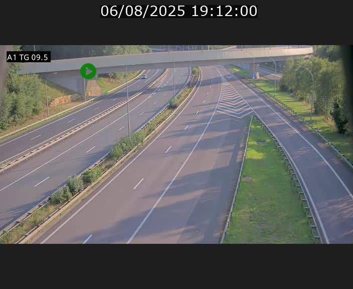 Traffic live webcam Luxembourg Jonction Grünewald - A1 direction Luxembourg-ville - BK 9.5