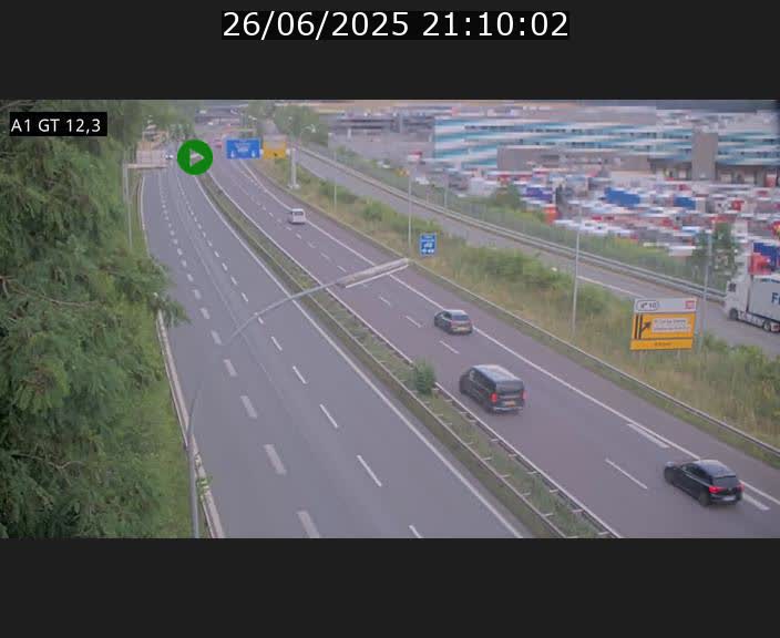 Traffic live webcam Luxembourg Senningerberg - A1 direction Allemagne - BK 12.3