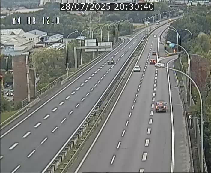 Traffic live webcam Luxembourg Jonction Foetz - A4 - BK 12.0 - direction Esch sur Alzette