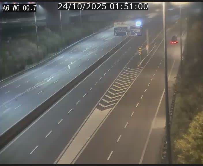 Traffic live webcam Luxembourg Croix de Cessange - A6 - BK 0.7 - direction A3 France