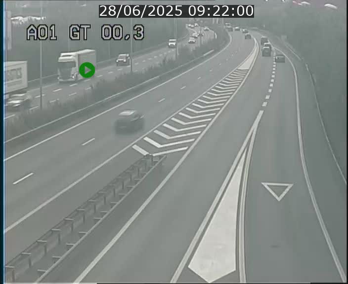 Traffic live webcam Luxembourg Croix de Gasperich - A1 direction Kirchberg - BK 0.3