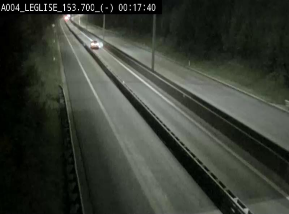 Webcam autoroute A4 (E411-E25) à Léglise, avant la jonction avec la N40. Vue orientée vers Bruxelles