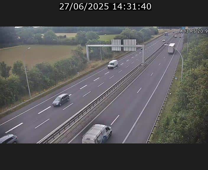 Traffic live webcam Luxembourg Croix de Bettembourg, rond-point d'Hellange - A13 direction Allemagne - BK 20.9