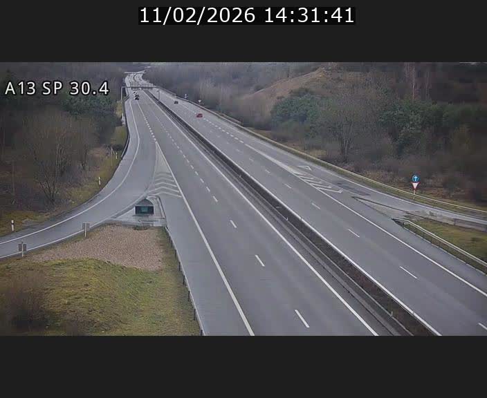Traffic live webcam Luxembourg Altwies - A13 direction Luxembourg-ville - BK 30.4