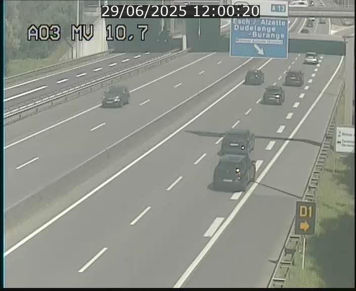 Traffic live webcam Luxembourg Croix de Bettembourg - A3 - BK 10.7 - direction France