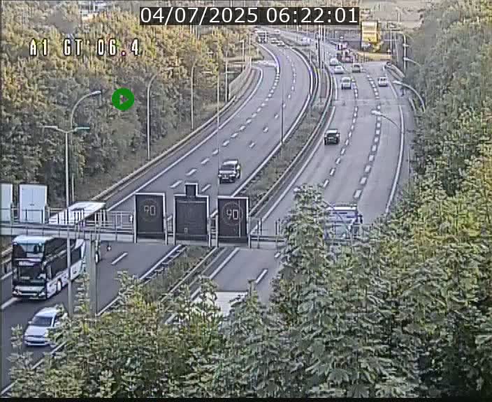 Traffic live webcam Luxembourg Hamm - A1 direction Sandweiler - BK 6.4