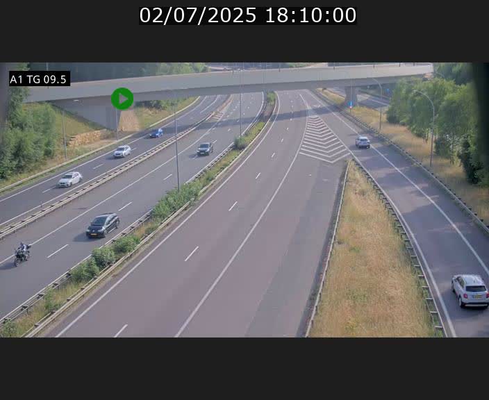 Traffic live webcam Luxembourg Jonction Grünewald - A1 direction Luxembourg-ville - BK 9.5
