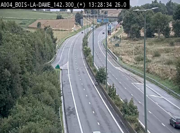 Webcam située entre la sortie 29 Neufchâteau et la jonction avec l'E25 en direction de Liège et Luxembourg