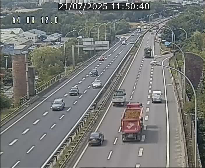 Traffic live webcam Luxembourg Jonction Foetz - A4 - BK 12.0 - direction Esch sur Alzette