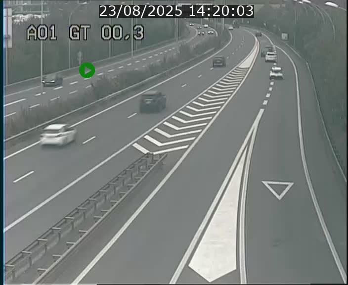 Traffic live webcam Luxembourg Croix de Gasperich - A1 direction Kirchberg - BK 0.3