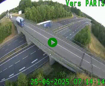 Clone of Caméra routière sur l'autoroute A20 au nord de Limoges, à la jonction avec la N520. Vue orientée vers Paris