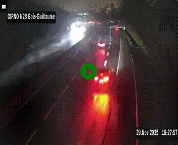 Webcam routière à hauteur de Bois-Guillaume en périphérie de Rouen. Vue orientée vers Rouen