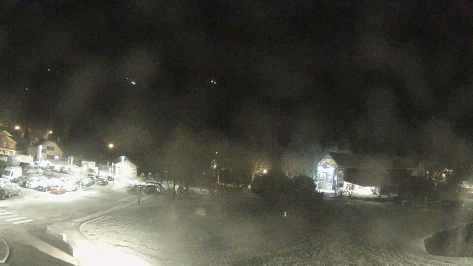 Webcam au niveau de la mairie du village du Bourg d'Oisans, aux pieds de l'Alpe d'Huez et aux portes du parc des Écrins