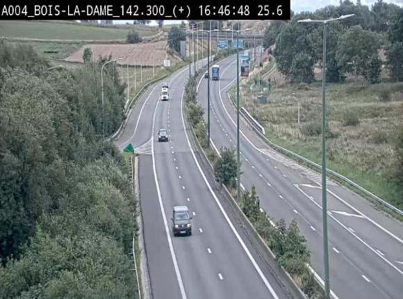 Webcam située entre la sortie 29 Neufchâteau et la jonction avec l'E25 en direction de Liège et Luxembourg
